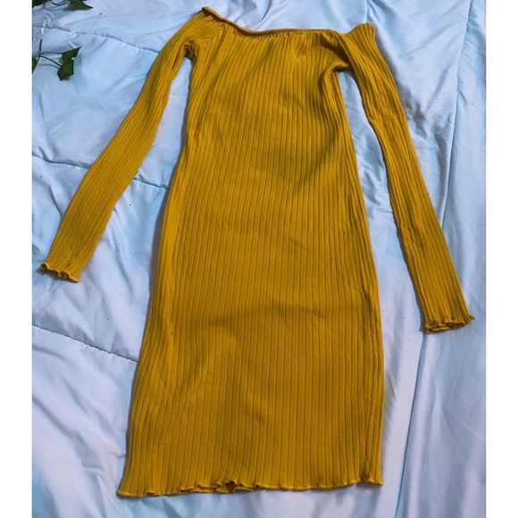 мιиι σff тнє ѕнσυℓ∂єя ∂яєѕѕ 💛 - Picture 3 of 4